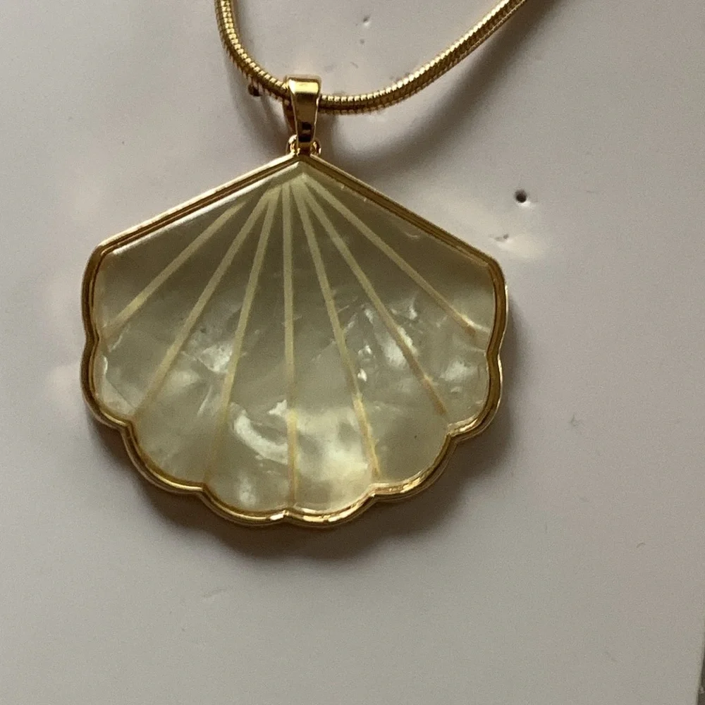 Time and Tru Necklace Bundle